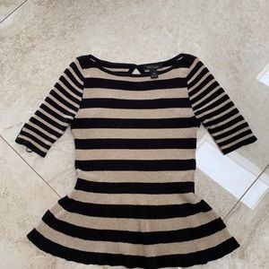 Beautiful metallic gold and black top.